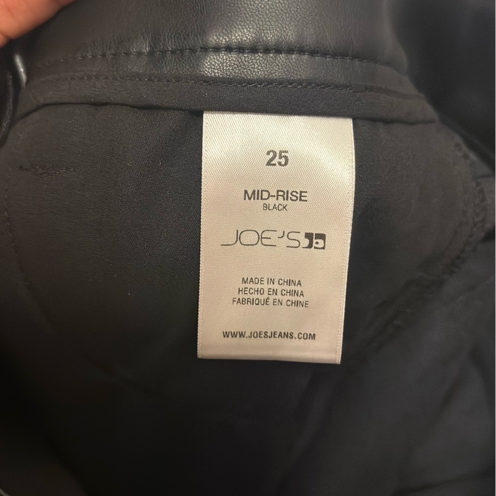 JOE’S Mid-Rise Women Black 100% Polyurethane  Pants Size 25 NWOT - Picture 9 of 10